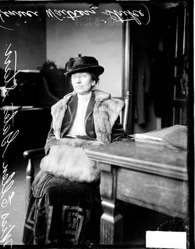Ellen Gates Starr