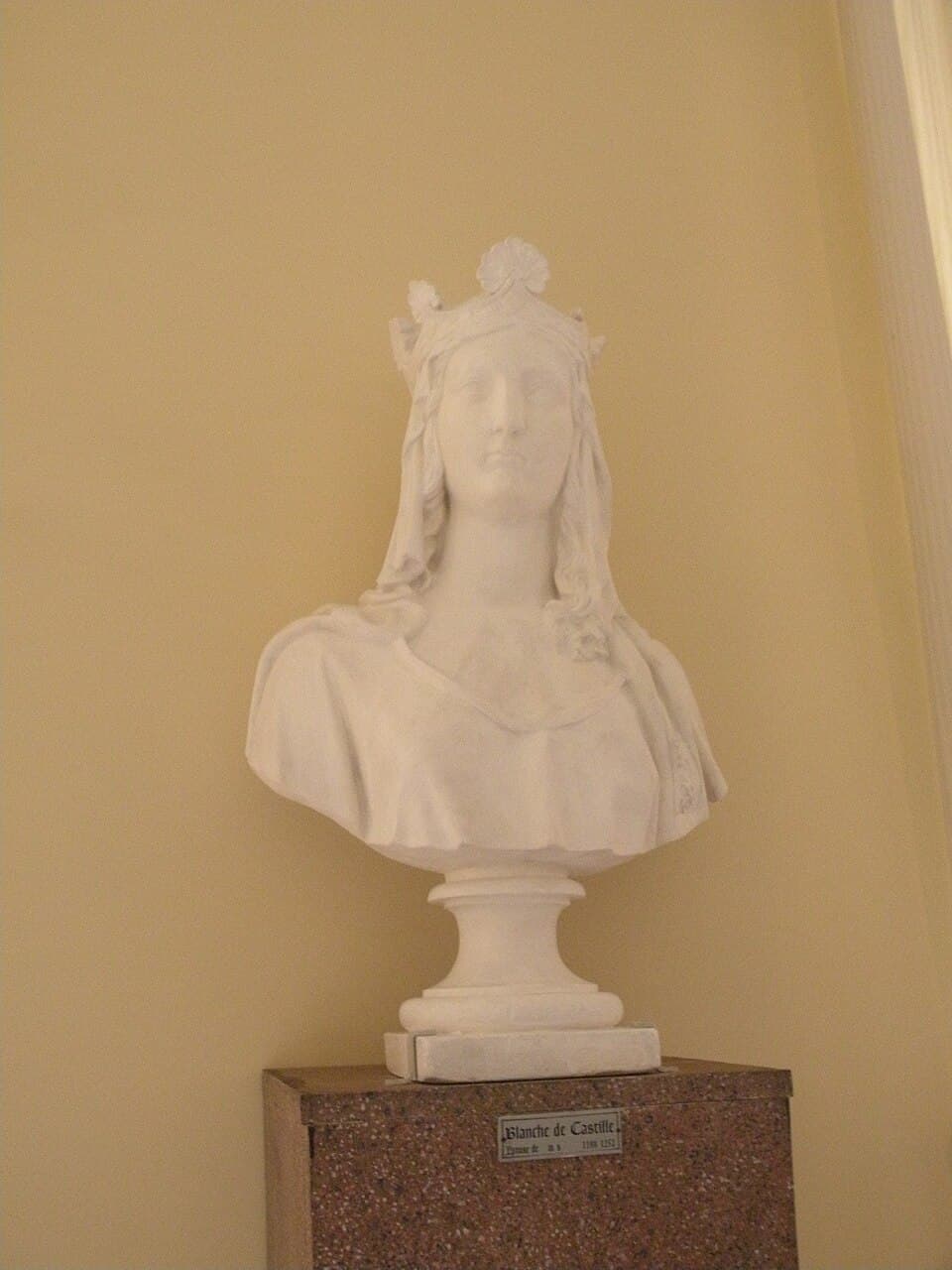 Palace of Fontainebleau blanche de castille