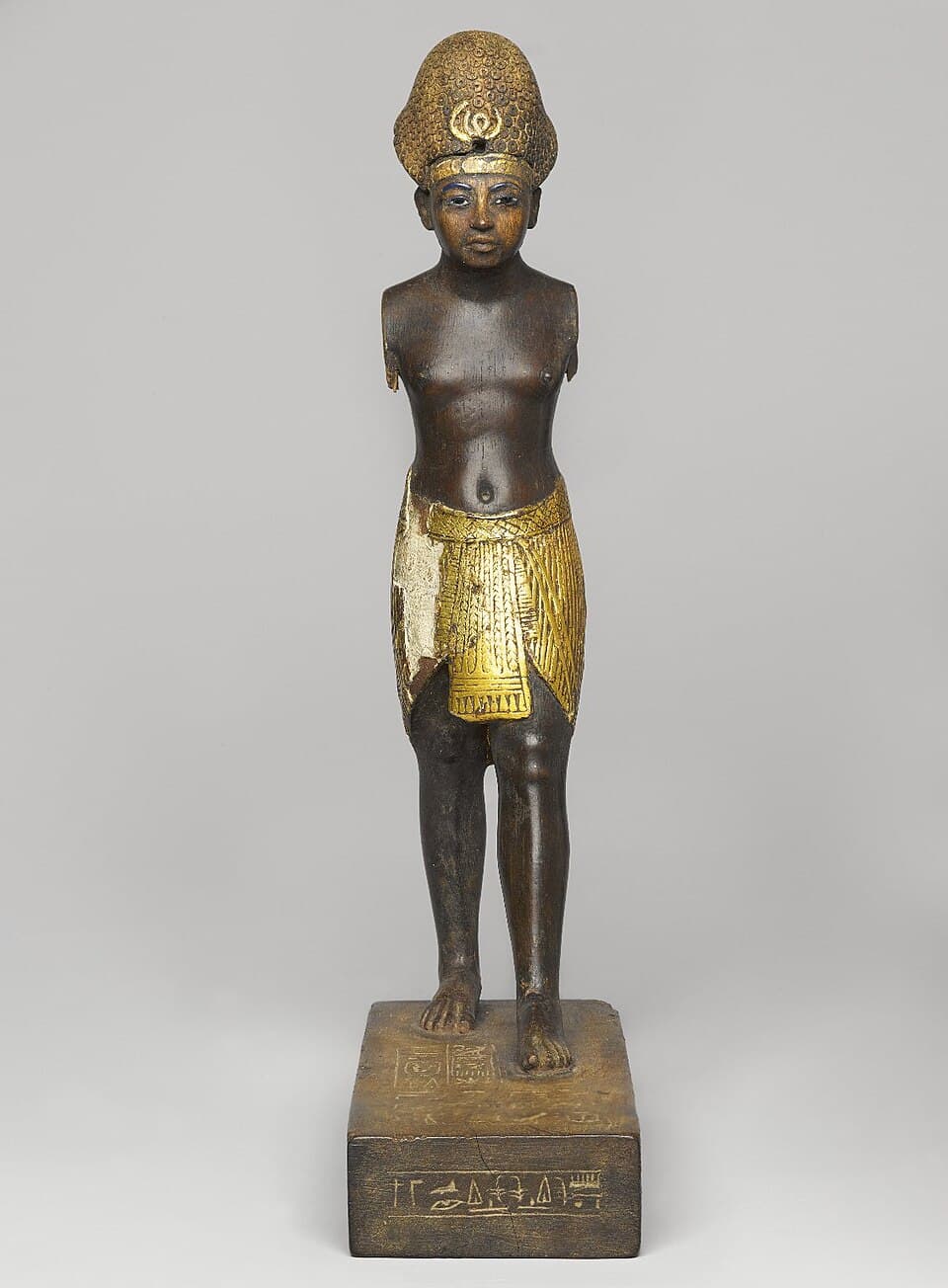 Sculpture du type réaliste duPharaon Amhotep III