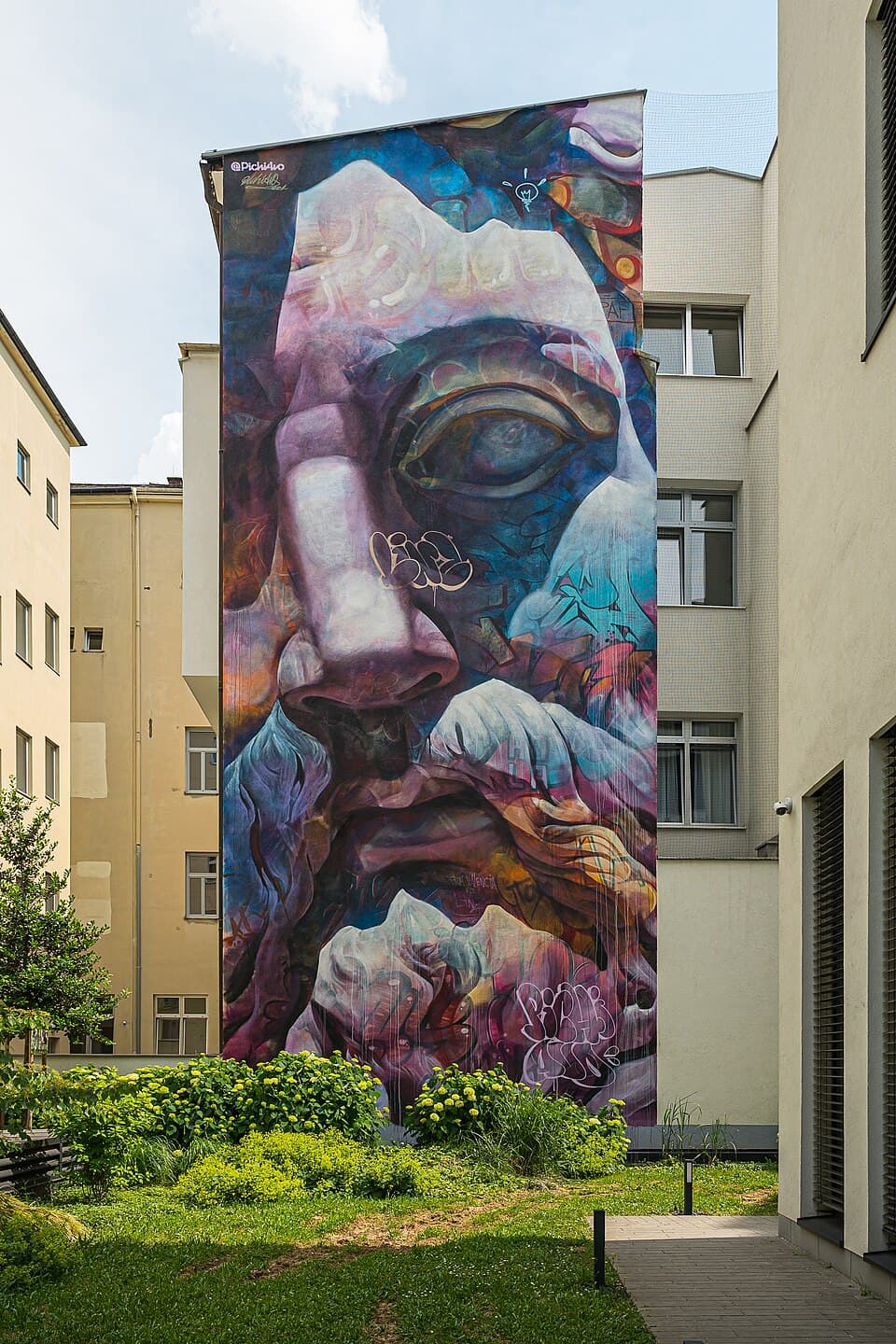 Linz Promenadengalerie Poseidon by PichiAvo-4433