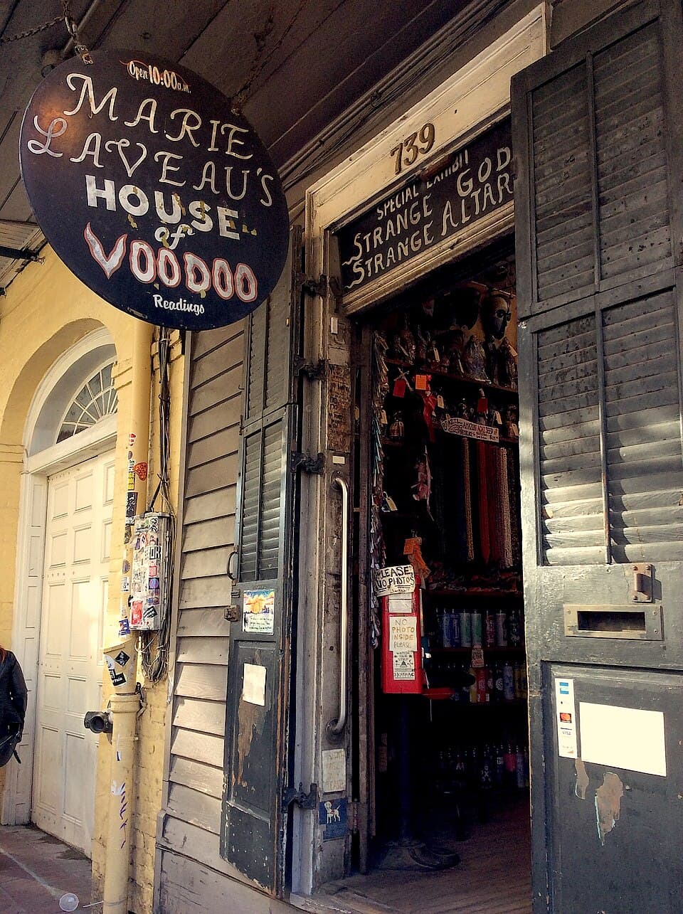 Marie Laveau House of Voodoovolpe