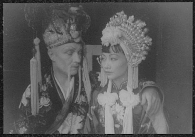 Portrait of Mackaye Morris and Anna May Wong, in Turandot LCCN2004663377