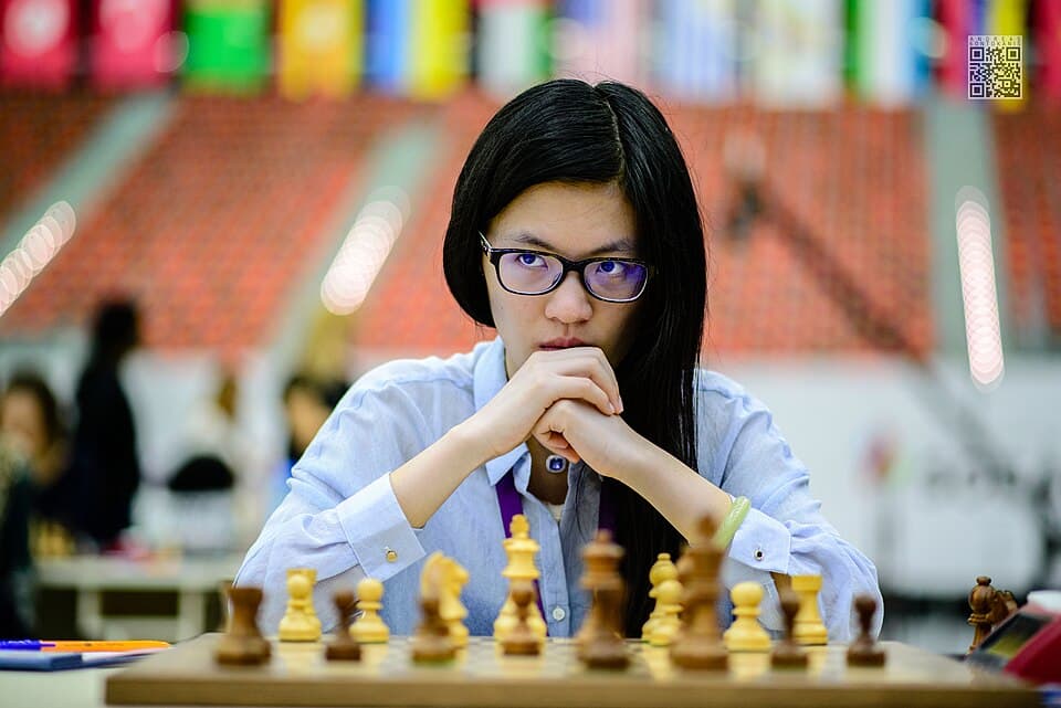 Hou Yifan (29762728494)
