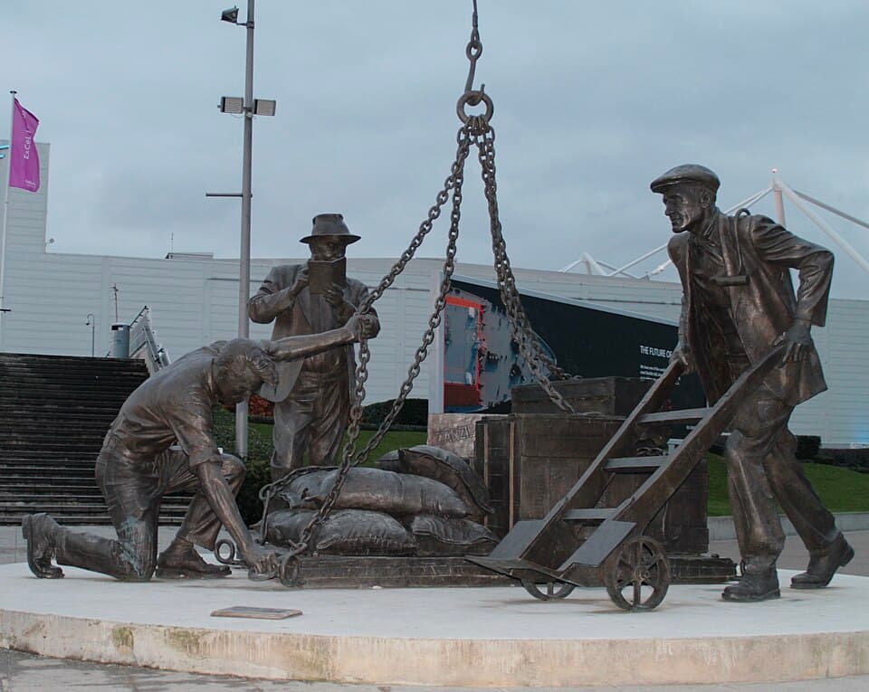 2012 - The Landed ( Dockers ) Bronze sculpture , Royal Victoria Dock, London, United Kingdom ( Ank Kumar ) 02