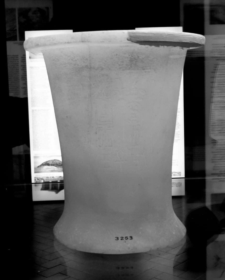 Vessel Unas Florence
