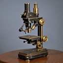 Microscope