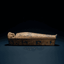 Sarcophage ou cercueil décoré