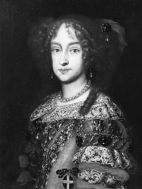 Anna Girò
