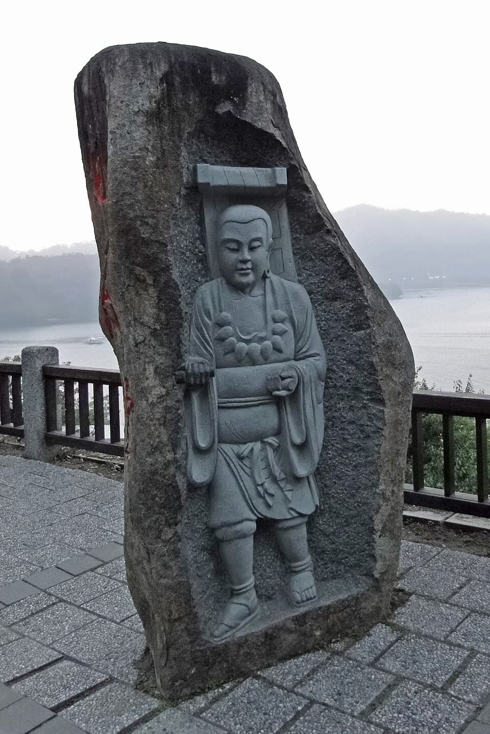 Statue of Xuanzang at Xuanguang Temple