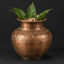 Vase d'eau et d'offrandes (kalasha)