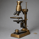 Microscope de laboratoire