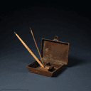Boîte de couleurs et pinceaux d'artiste