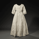 Robe blanche en mousseline