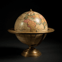 Globe terrestre et cartes géographiques