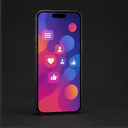 Smartphone connecté aux réseaux sociaux
