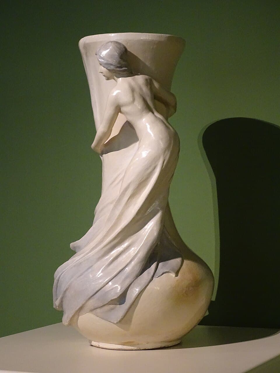 Barcelona MNAC Renart female figure 03
