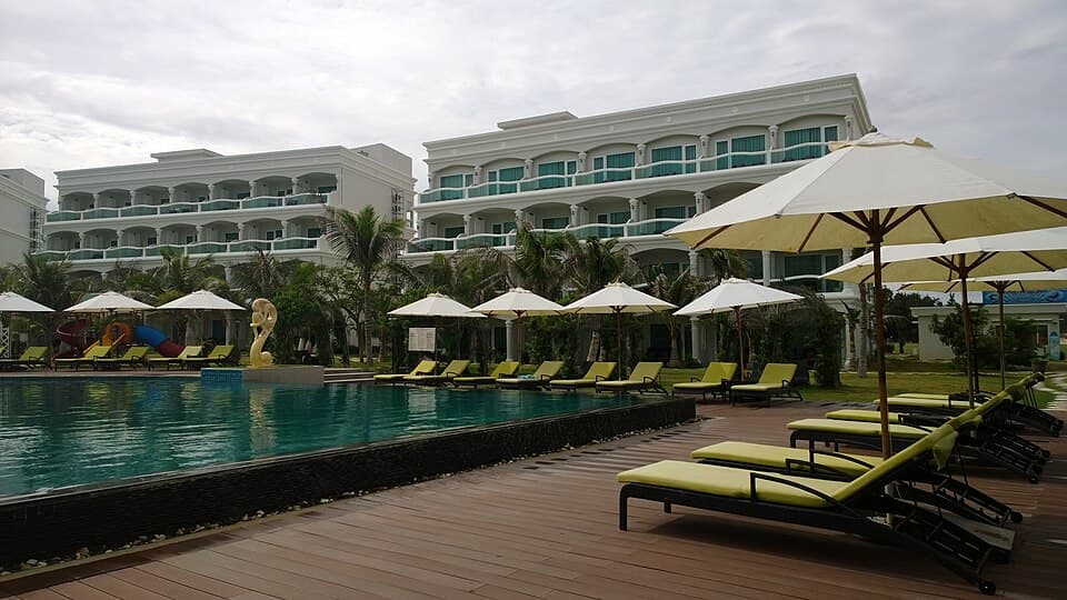 Đường Hồ Xuân hương-khách sạn The sailing bay resort- Mũi Né, tp. Phan Thiết, Bình Thuận, Việt Nam - panoramio