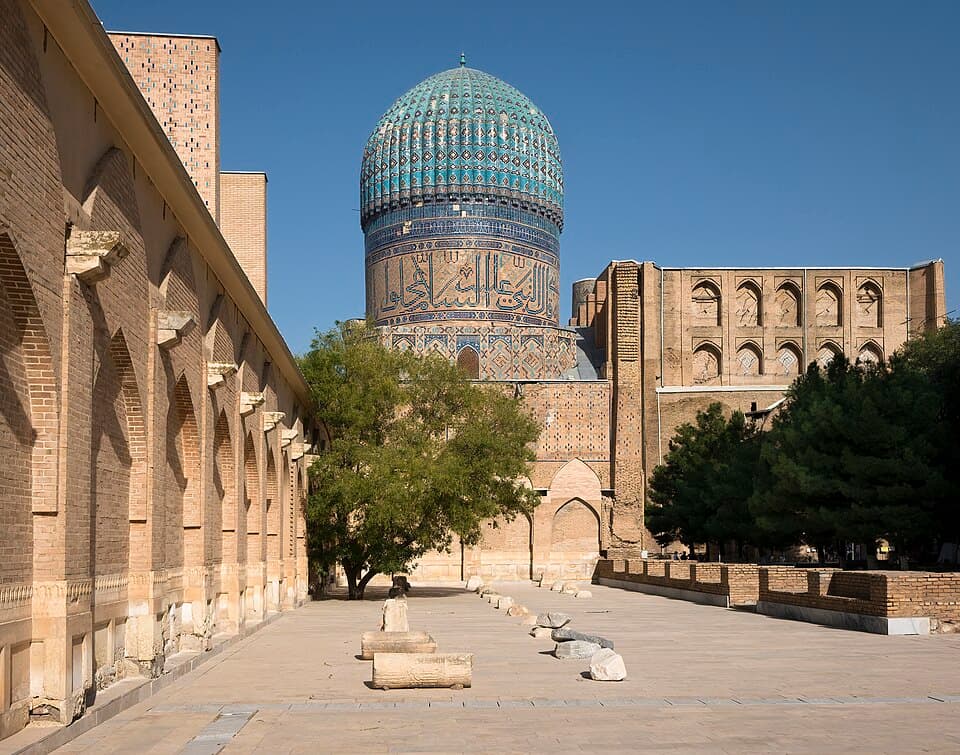 Bibi-Khanym Mosque interior, Samarkand (мечеть Биби-Ханум, Северный зал мечети)