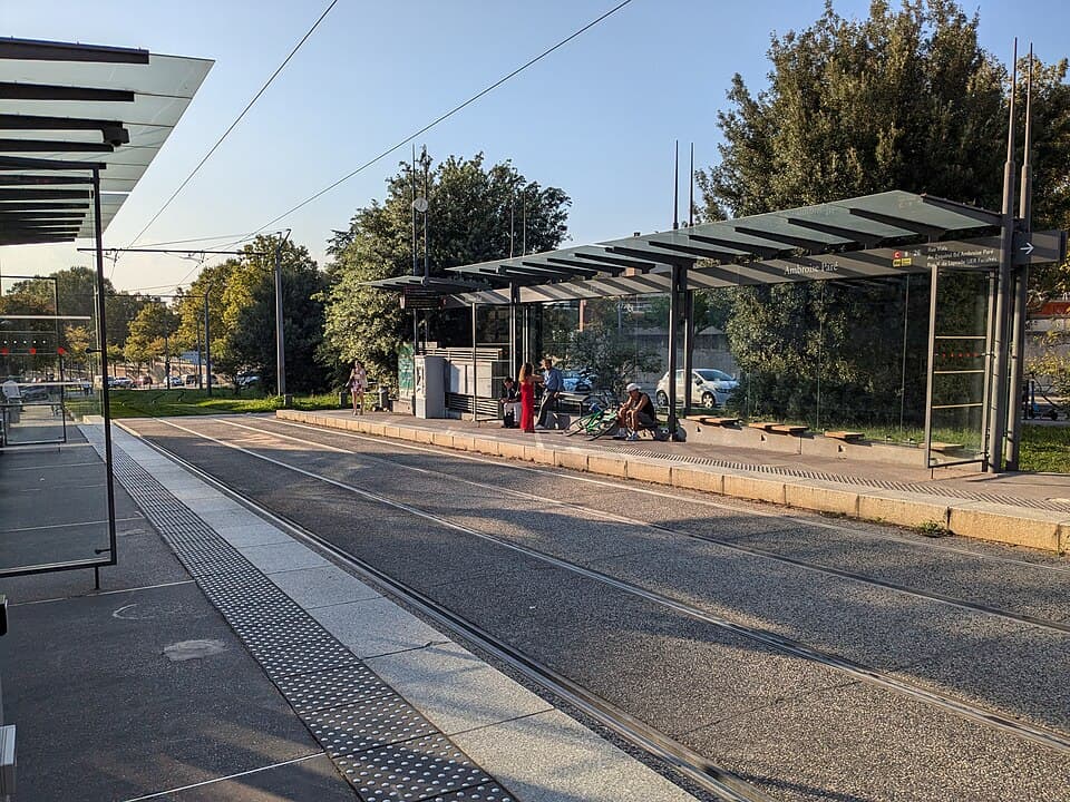 Lyon 8e - Station tramway Ambroise Paré 1 (août 2024)